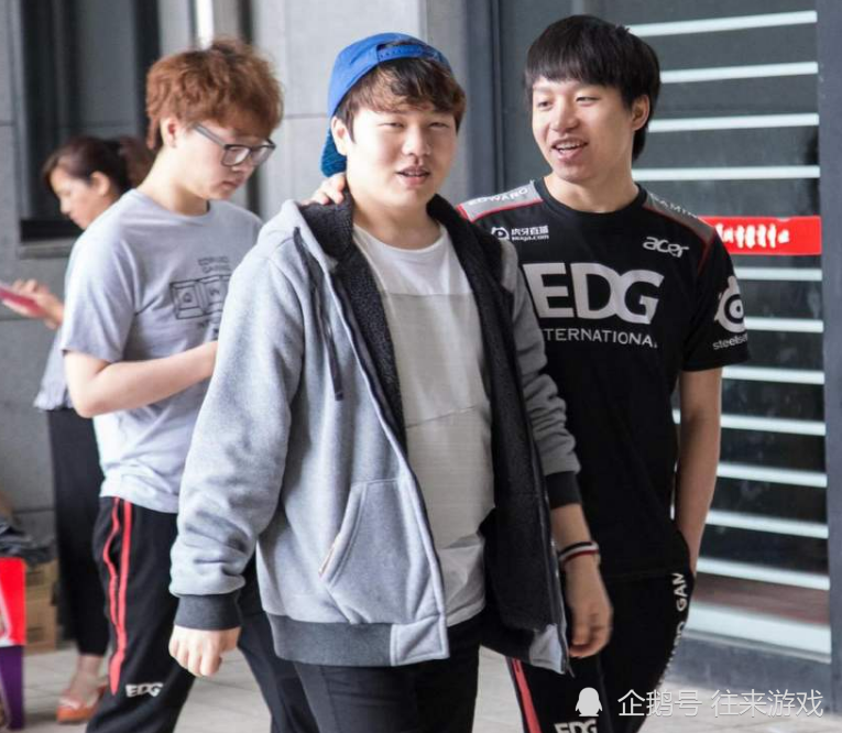 包含Rookie也会进步细节曝光的词条